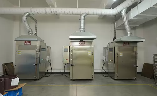  Officina per produzione post-polimerizzazione 