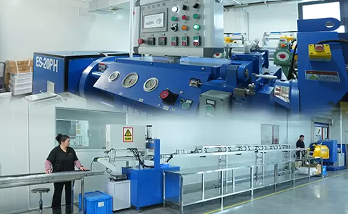  Officina per estrusione gomma 